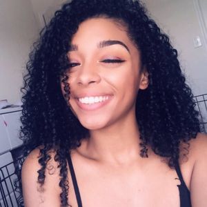 Meet your Posher, Helena denise